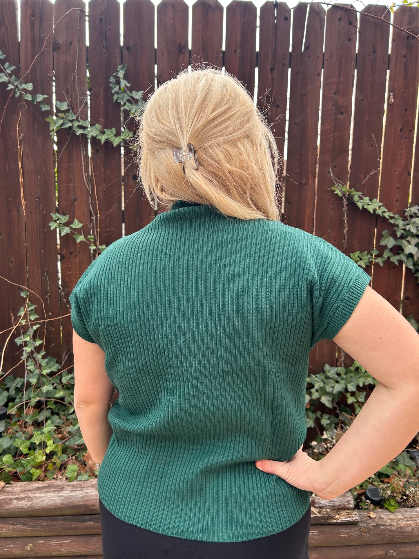 Evergreen Short sleeve Sweater